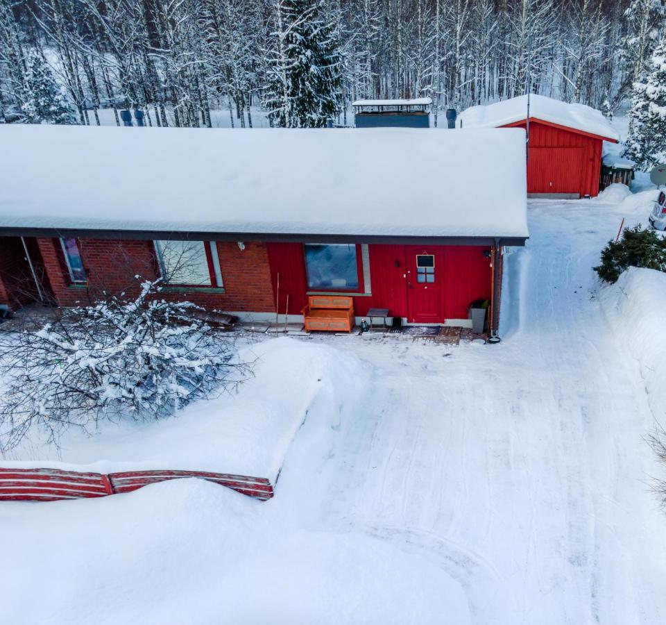 Poppelstrand Nuuksio, Pet Friendly Guest Apartment מראה חיצוני תמונה